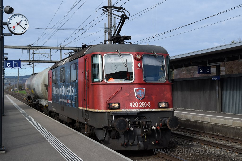 9477-0031-141124.jpg - SBBC Re 420.250-3 ''Wartung mit Durchblick'' (Re 91 85 4 420 250-3 CH-SBBC) / Rubigen 14.11.2024