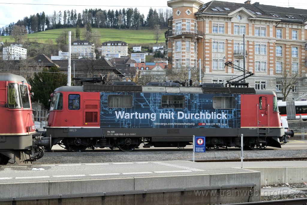 9552-0034-250125.jpg - SBBC Re 420.250-3 ''Wartung mit Durchblick'' (Re 91 85 4 420 250-3 CH-SBBC) / St.Gallen HB 25.1.2025