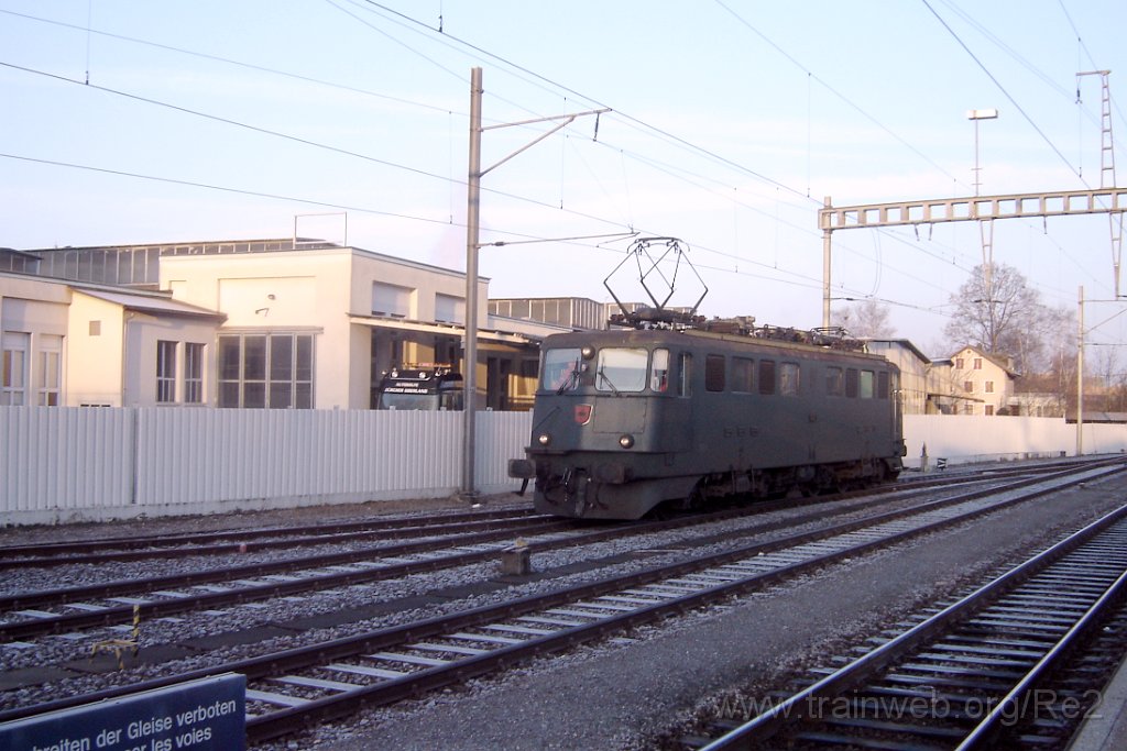 1440-0022-291107.jpg - SBB-CFF Ae 6/6 11483 ''Jura'' / Hinwil 29.11.2007