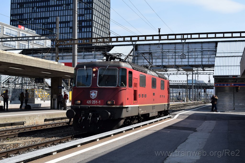 5373-0036-020419.jpg - SBBC Re 4/4'' 11251 (Re 420.251-1)  (Re 91 85 4 420 251-1 CH-SBBC) / Zürich-Altstetten 2.4.2019