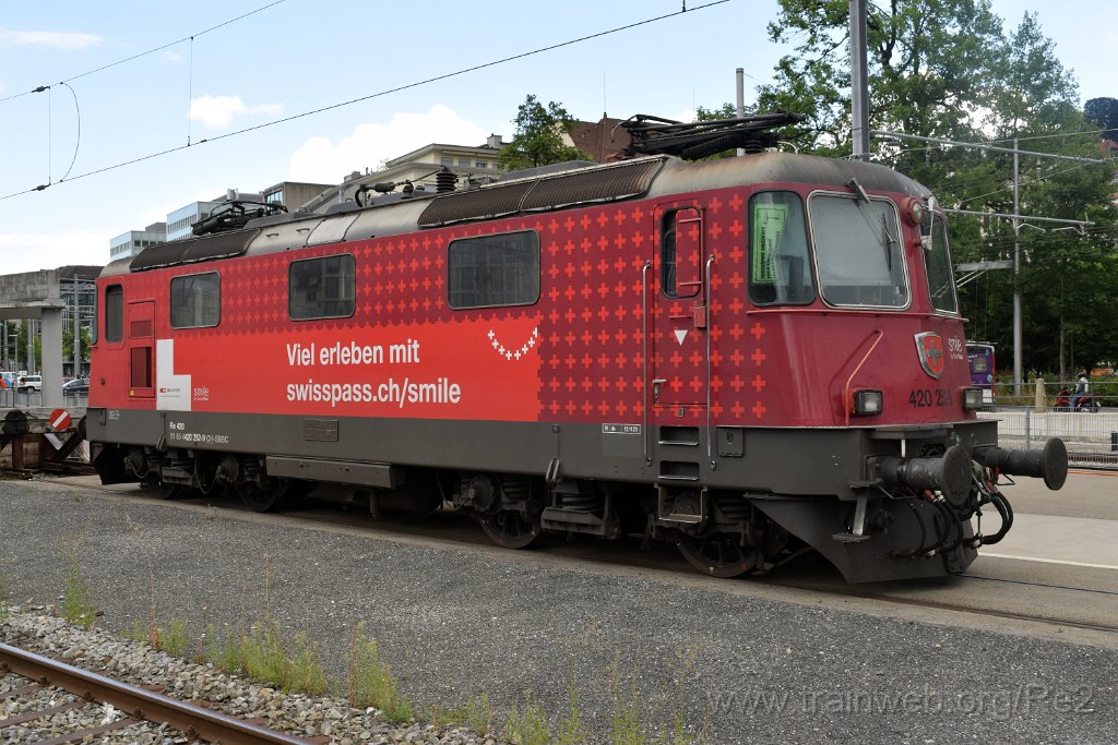 8125-0020-300722.jpg - SBBC Re 420.252-9 ''Smile'' (Re 91 85 4 420 252-9 CH-SBBC) / St.Gallen HB 30.7.2022