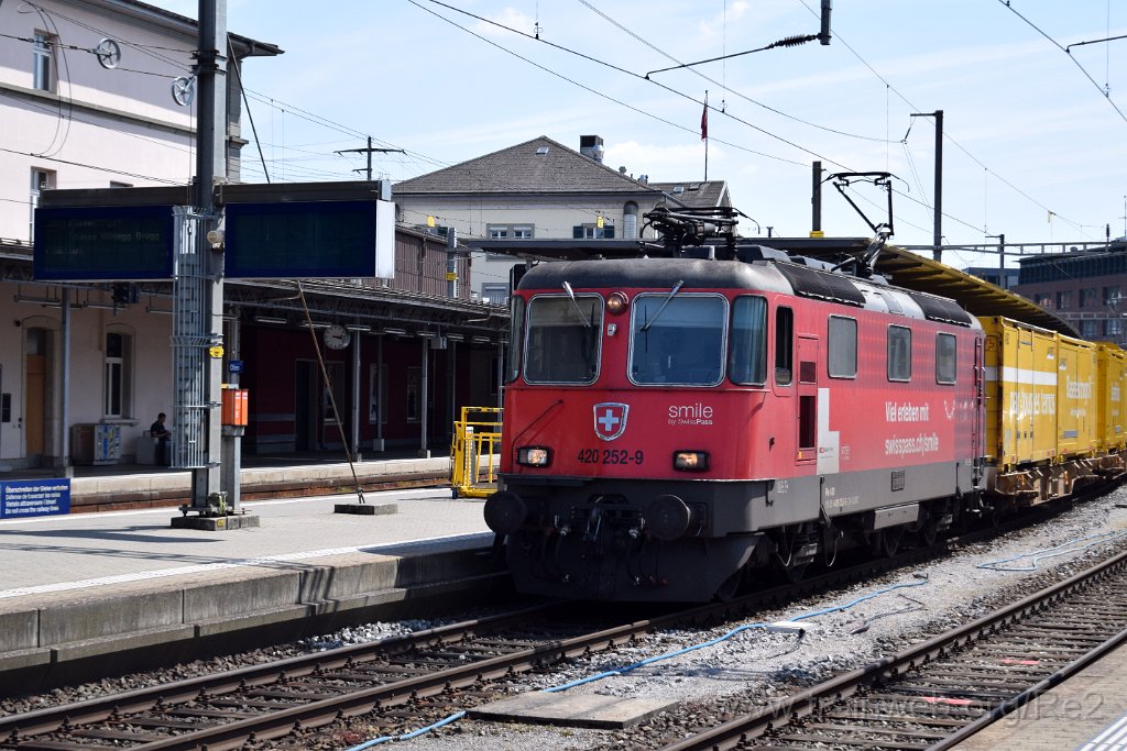 8633-0006-300523.jpg - SBBC Re 420.252-9 ''Smile'' (Re 91 85 4 420 252-9 CH-SBBC) / Olten 30.5.2023