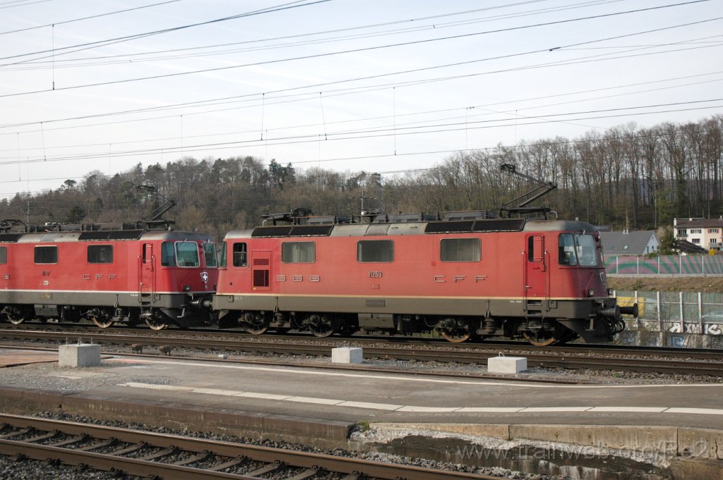 3540-0026-100415.jpg - SBB-CFF Re 4/4'' 11253 + SBB-CFF Re 4/4'' 11177 / Killwangen-Spreitenbach 10.4.2015