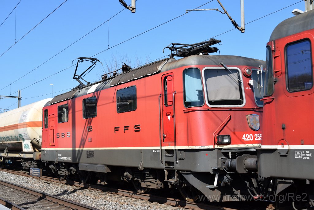 7327-0038-310321.jpg - SBBC Re 4/4'' 11255 (Re 420.255-2)  (Re 91 85 4 420 255-2 CH-SBBC) / Vufflens-La-Ville 31.3.2021