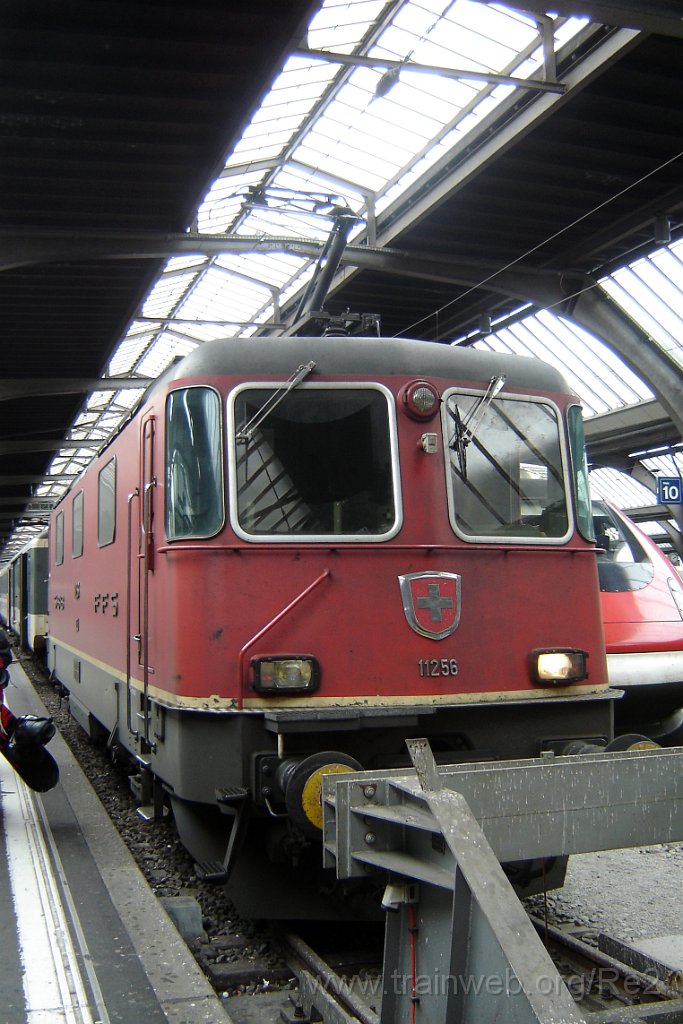 1139-0004-180206.jpg - SBB-CFF Re 4/4'' 11256 / Zürich HB 18.2.2006