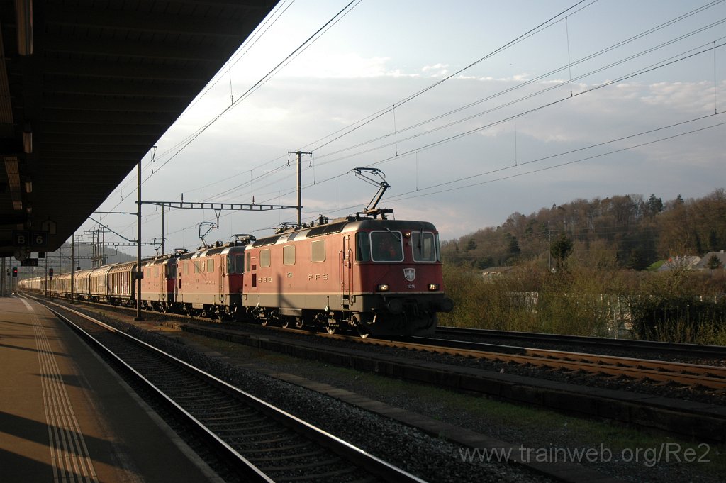 2769-0046-180413.jpg - SBB-CFF Re 4/4'' 11256 + SBB-CFF Re 4/4'' 11239 ''Porrentruy'' + SBB-CFF Re 4/4'' 11334 / Killwangen-Spreitenbach 18.4.2013