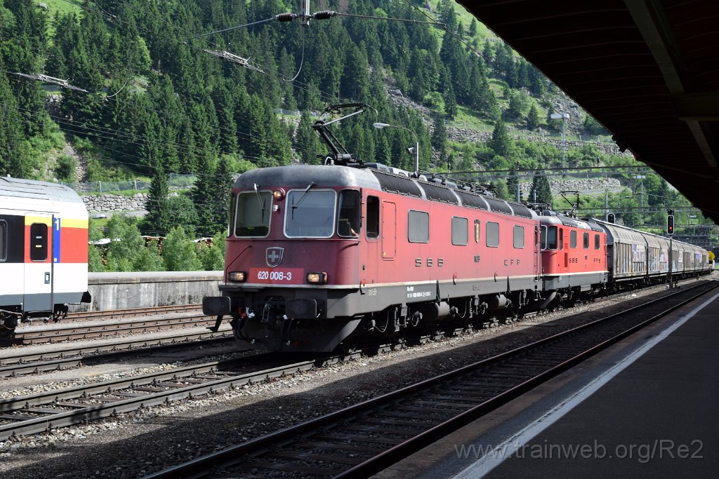 3985-0040-070716.jpg - SBBC Re 6/6 11608 (Re 620.008-3)  ''Wetzikon'' (Re 91 85 4 620 008-3 CH-SBBC) + SBB-CFF Re 4/4'' 11256 / Göschenen 7.7.2016