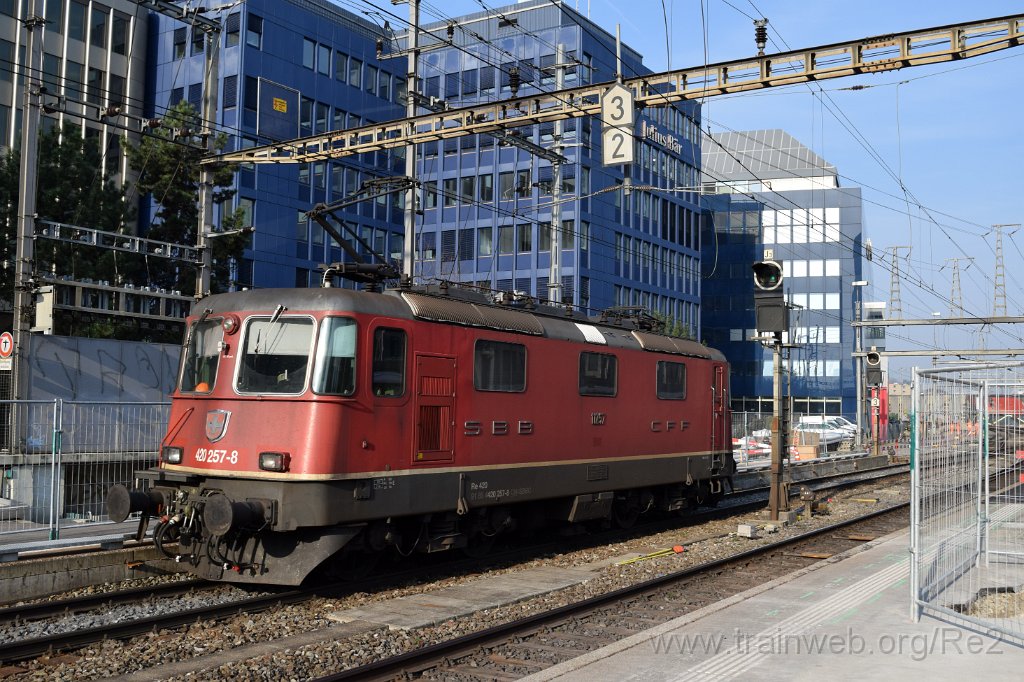 5373-0026-020419.jpg - SBBC Re 4/4'' 11257 (Re 420.257-8)  (Re 91 85 4 420 257-8 CH-SBBC) / Zürich-Altstetten 2.4.2019