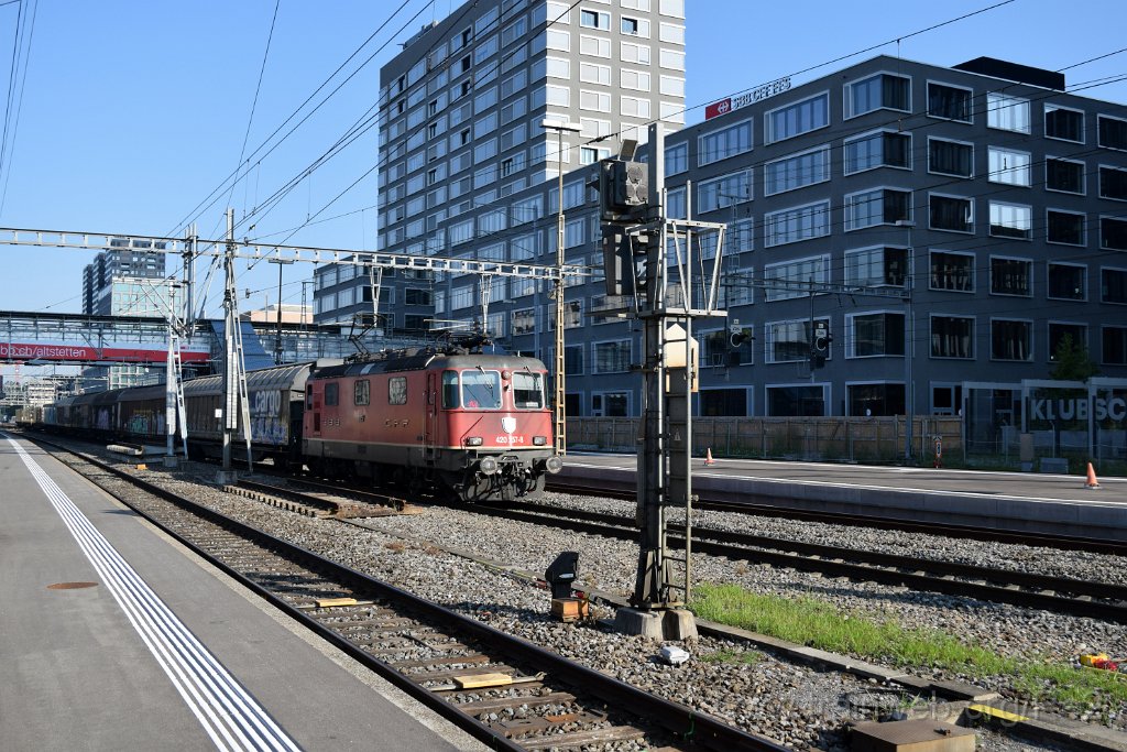 5633-0047-240719.jpg - SBBC Re 4/4'' 11257 (Re 420.257-8)  (Re 91 85 4 420 257-8 CH-SBBC) / Zürich-Altstetten 24.7.2019