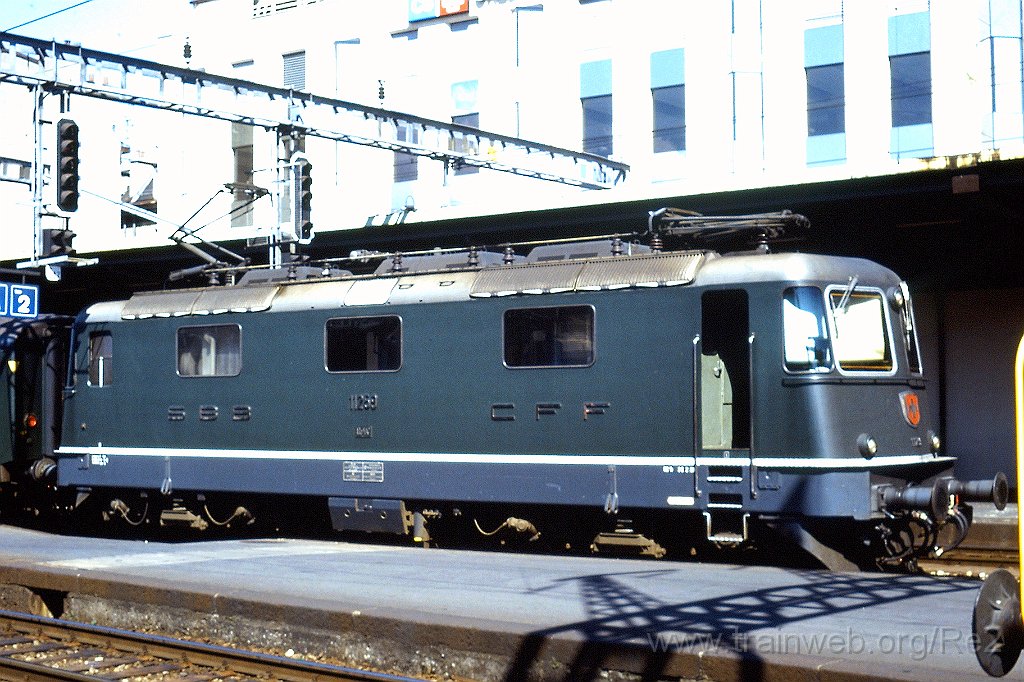 0347-0016-s.jpg - SBB-CFF Re 4/4'' 11259 / Genève-Cornavin 16.7.1991