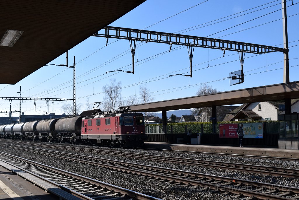 7321-0013-240321.jpg - SBBC Re 4/4'' 11260 (Re 420.260-2)  (Re 91 85 4 420 260-2 CH-SBBC) / Rupperswil 24.3.2021