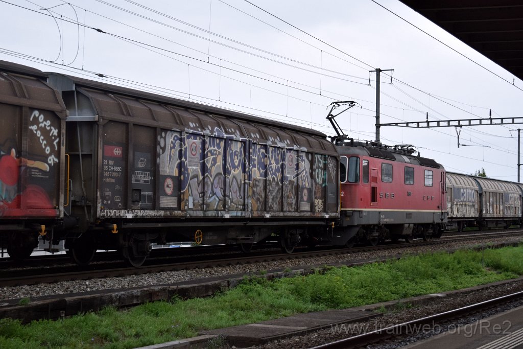 8212-0025-140922.jpg - SBBC Re 4/4'' 11260 (Re 420.260-2)  (Re 91 85 4 420 260-2 CH-SBBC) / Killwangen-Spreitenbach 14.9.2022