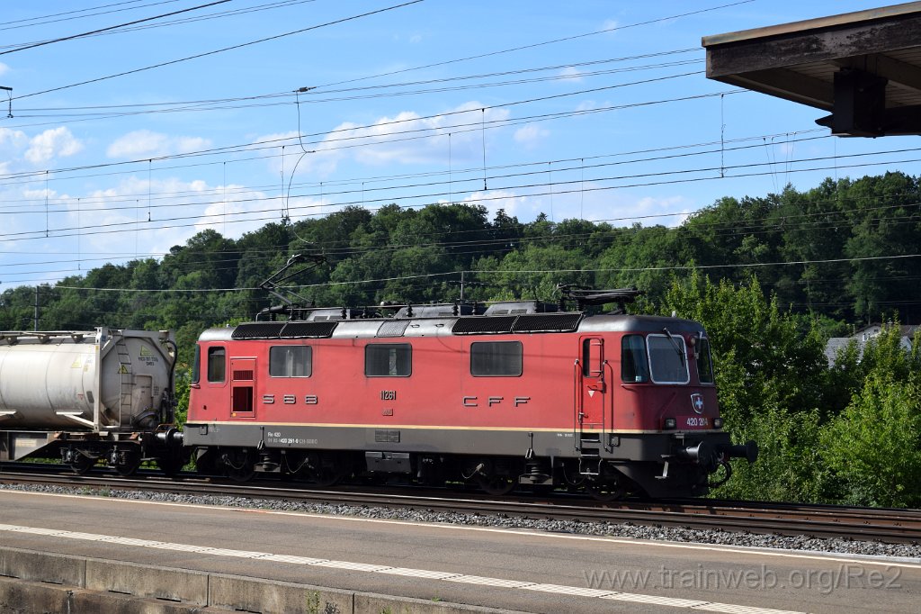 4543-0040-170717.jpg - SBBC Re 4/4'' 11261 (Re 420.261-0)  (Re 91 85 4 420 261-0 CH-SBBC) / Killwangen-Spreitenbach 17.7.2017
