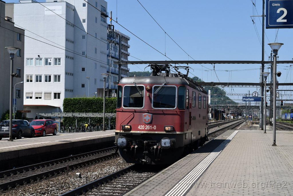 5934-0013-190520.jpg - SBBC Re 4/4'' 11261 (Re 420.261-0)  (Re 91 85 4 420 261-0 CH-SBBC) / Pratteln 19.5.2020