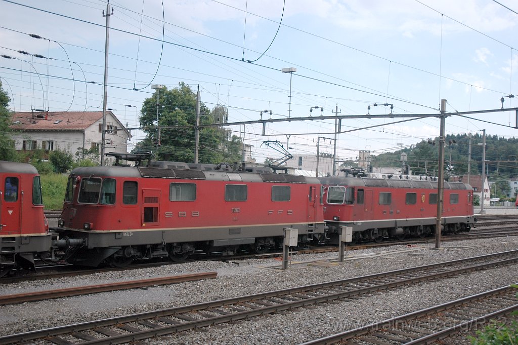 1696-0032-140709.jpg - SBB-CFF Re 6/6 11653 ''Gümligen'' + SBB-CFF Re 4/4'' 11262 / Effretikon 14.7.2009