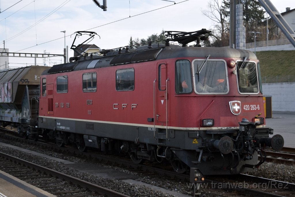9564-0033-070225.jpg - SBBC Re 4/4'' 11263 (Re 420.263-6)  (Re 91 85 4 420 263-6 CH-SBBC) / Killwangen-Spreitenbach 7.2.2025