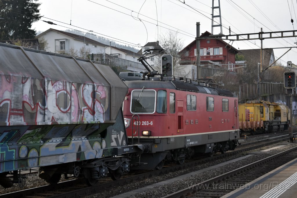 9564-0034-070225.jpg - SBBC Re 4/4'' 11263 (Re 420.263-6)  (Re 91 85 4 420 263-6 CH-SBBC) / Killwangen-Spreitenbach 7.2.2025