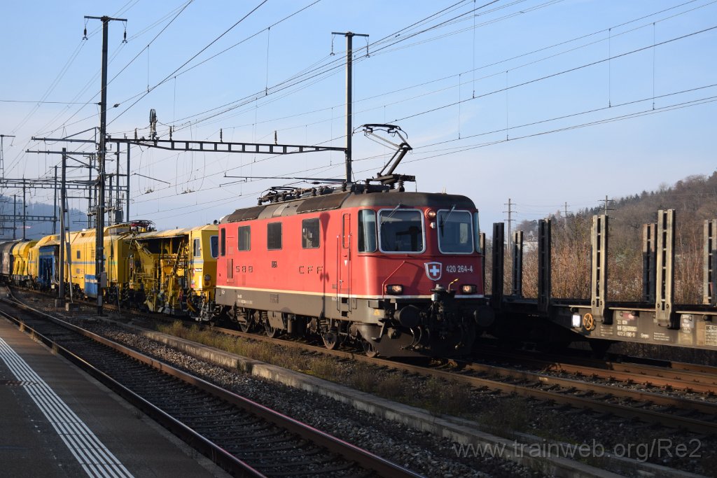 10127-0048-021225.jpg - SBBC Re 4/4'' 11264 (Re 420.264-4)  (Re 91 85 4 420 264-4 CH-SBBC) / Killwangen-Spreitenbach 2.12.2025