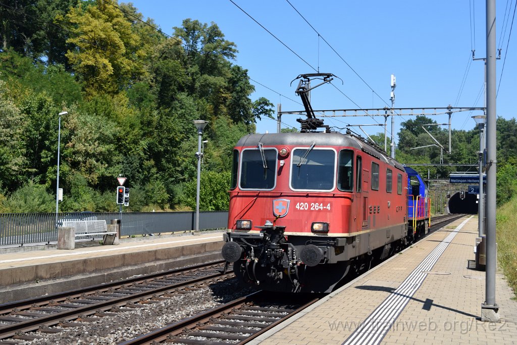 8108-0024-220722.jpg - SBBC Re 4/4'' 11264 (Re 420.264-4)  (Re 91 85 4 420 264-4 CH-SBBC) + Alstom (CH) / SBBC Am(a) 832.007-9 / H3.007 (98 85 5 832 007-9 CH-ALS) / Mellingen Heitersberg 22.7.2022