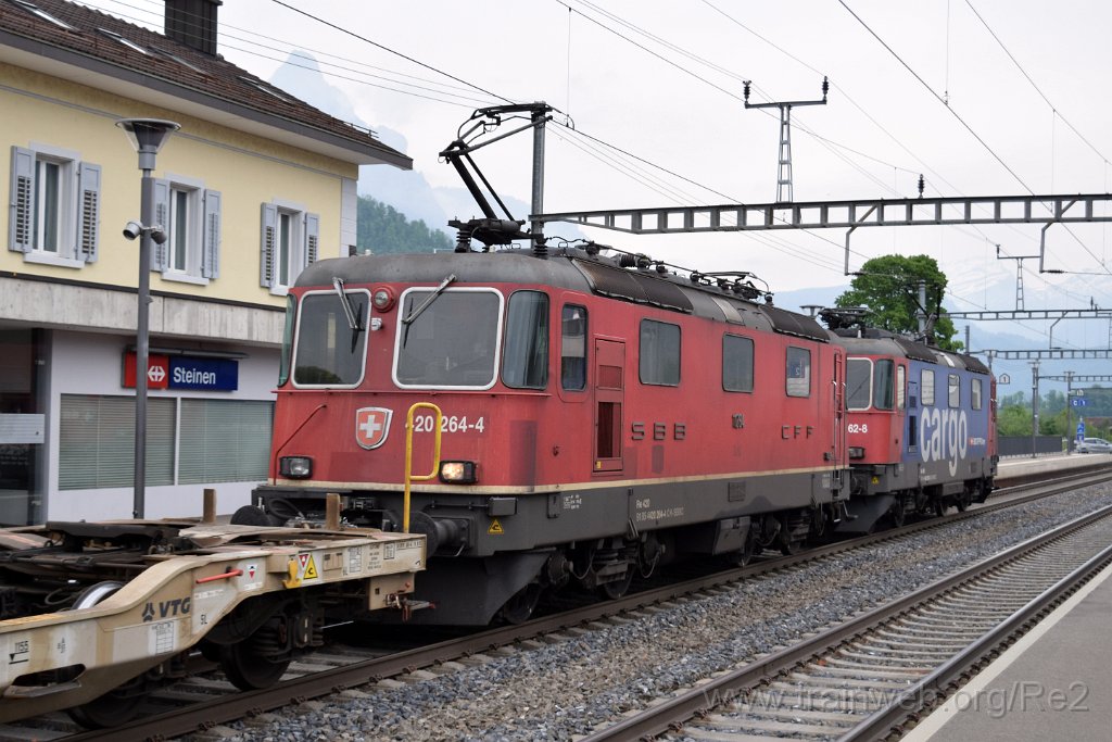 8553-0021-200523.jpg - SBBC Re 420.262-8 (Re 91 85 4 420 262-8 CH-SBBC) + SBBC Re 4/4'' 11264 (Re 420.264-4)  (Re 91 85 4 420 264-4 CH-SBBC) / Steinen 20.5.2023