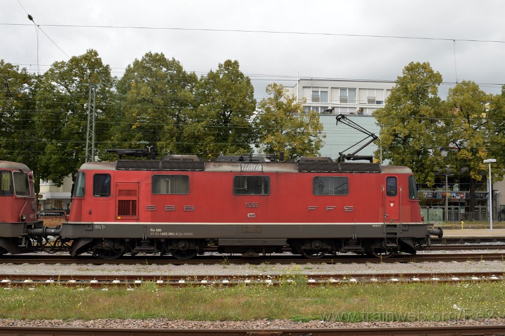4656-0012-070917.jpg - SBBC Re 4/4'' 11265 (Re 420.265-1)  (Re 91 85 4 420 265-1 CH-SBBC) / Singen (Htw) 7.9.2017