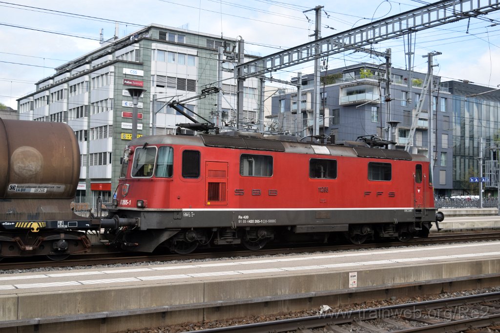 9652-0020-140425.jpg - SBBC Re 4/4'' 11265 (Re 420.265-1)  (Re 91 85 4 420 265-1 CH-SBBC) / Winterthur 14.4.2025