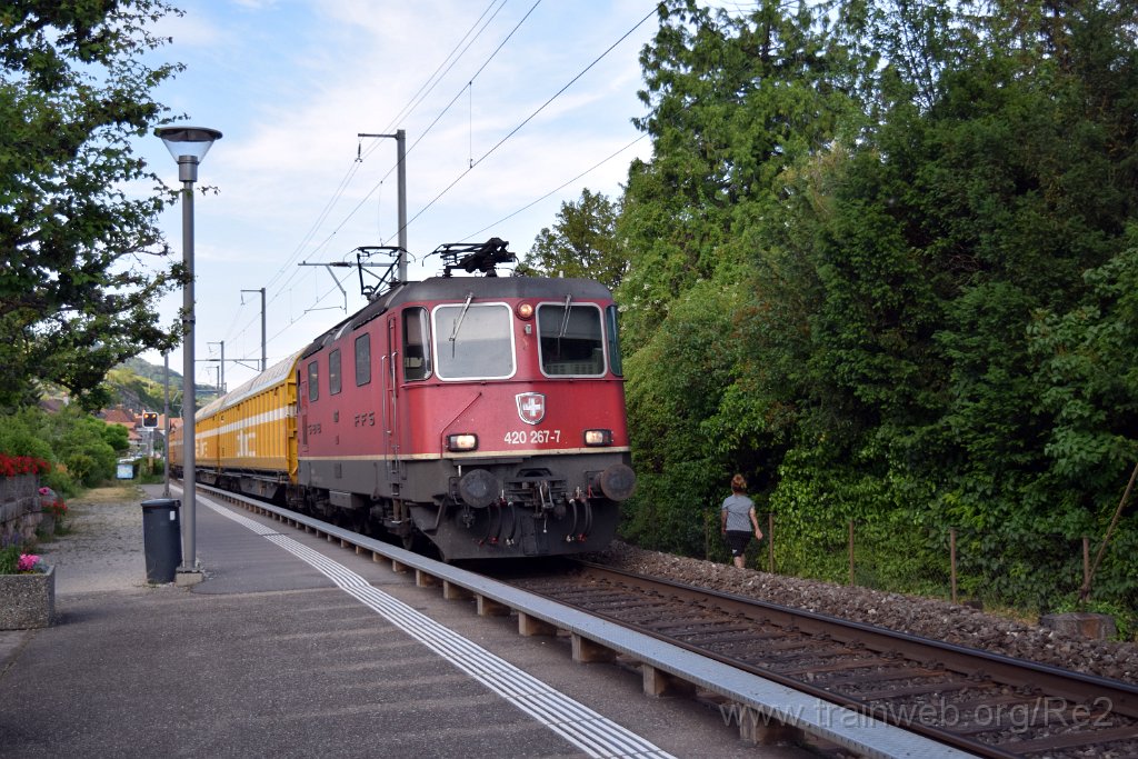 8021-0004-020622.jpg - SBBC Re 4/4'' 11267 (Re 420.267-7)  (Re 91 85 4 420 267-7 CH-SBBC) / Ligerz 2.6.2022