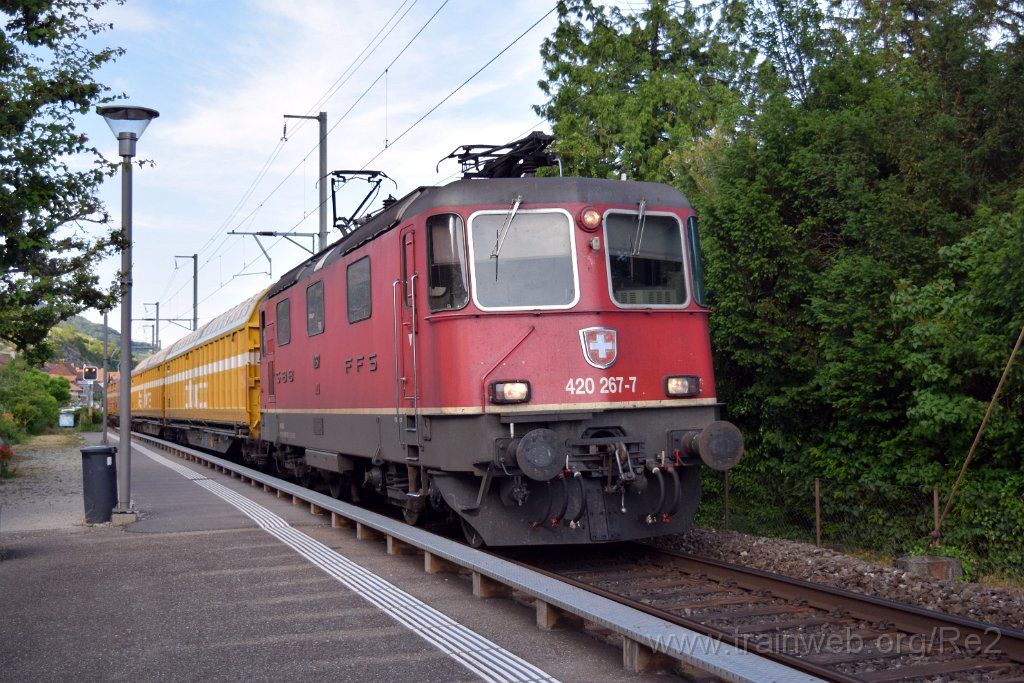 8021-0005-020622.jpg - SBBC Re 4/4'' 11267 (Re 420.267-7)  (Re 91 85 4 420 267-7 CH-SBBC) / Ligerz 2.6.2022