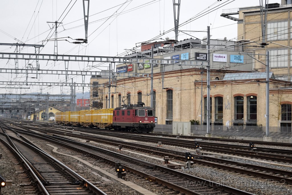 8398-0008-010323.jpg - SBBC Re 4/4'' 11269 (Re 420.269-3)  (Re 91 85 4 420 269-3 CH-SBBC) / Winterthur 1.3.2023