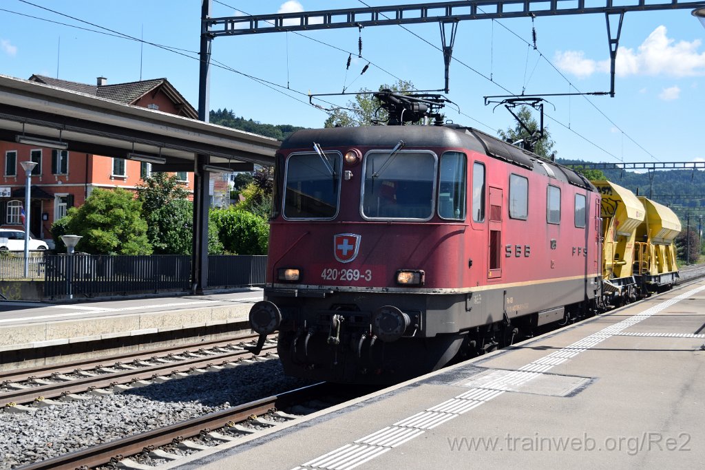 9876-0046-100725.jpg - SBBC Re 4/4'' 11269 (Re 420.269-3)  (Re 91 85 4 420 269-3 CH-SBBC) / Otelfingen 10.7.2025