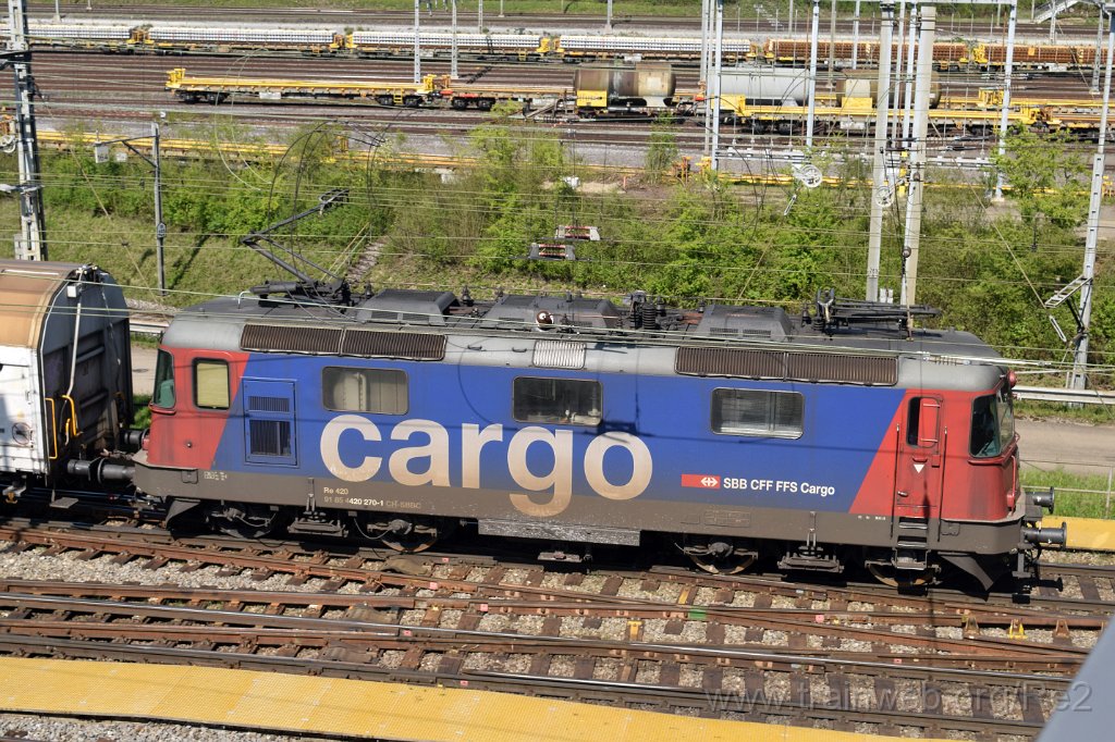 5426-0034-180419.jpg - SBBC Re 420.270-1 (Re 91 85 4 420 270-1 CH-SBBC) / RB Limmattal (Brücke Sandäckerstrasse) 18.4.2019