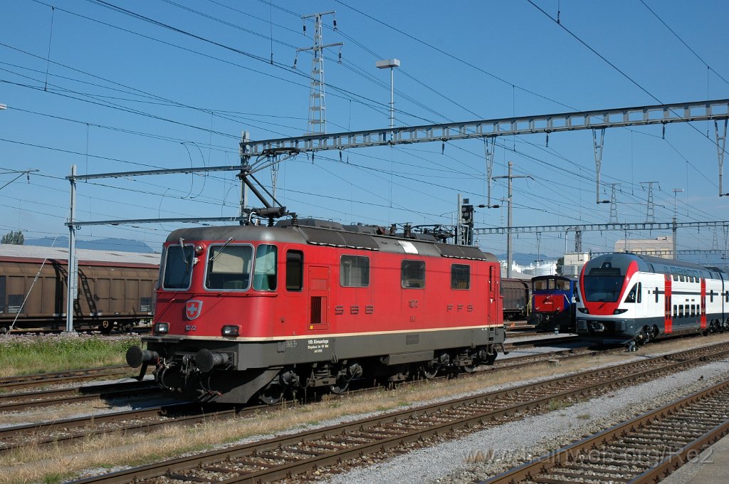 2610-0019-140912.jpg - SBB-CFF Re 4/4'' 11272 ''100. Klimaanlage eingebaut im IW Biel'' + SBB-CFF RABe 511.1** (RABe 94 85 0 511 1**-5 CH-SBB) / St.Margrethen 14.9.2012
