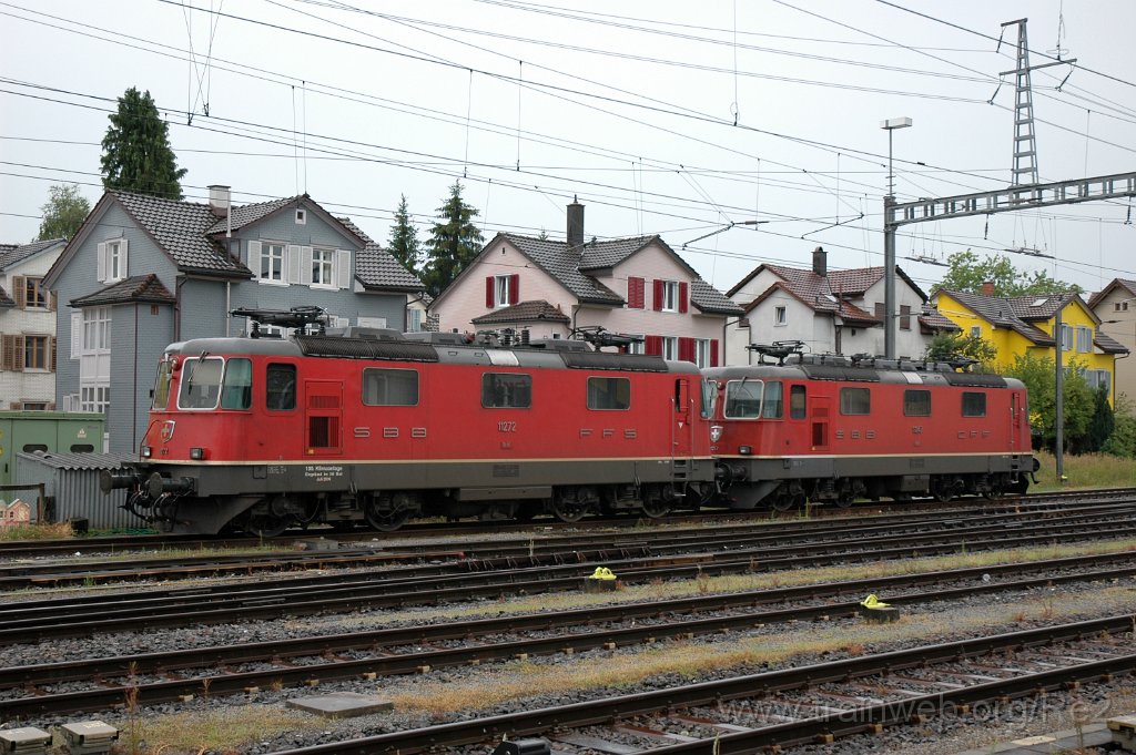 2875-0048-290713.jpg - SBB-CFF Re 4/4'' 11272 ''100. Klimaanlage eingebaut im IW Biel'' + SBB-CFF Re 4/4'' 11247 / Wil 29.7.2013