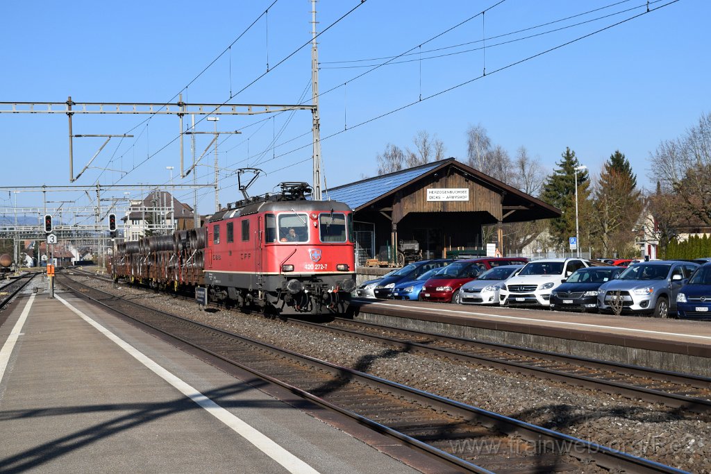 4375-0037-270217.jpg - SBBC Re 4/4'' 11272 (Re 420.272-7)  ''100. Klimaanlage eingebaut im IW Biel'' (Re 91 85 4 420 272-7 CH-SBBC) / Herzogenbuchsee 27.2.2017