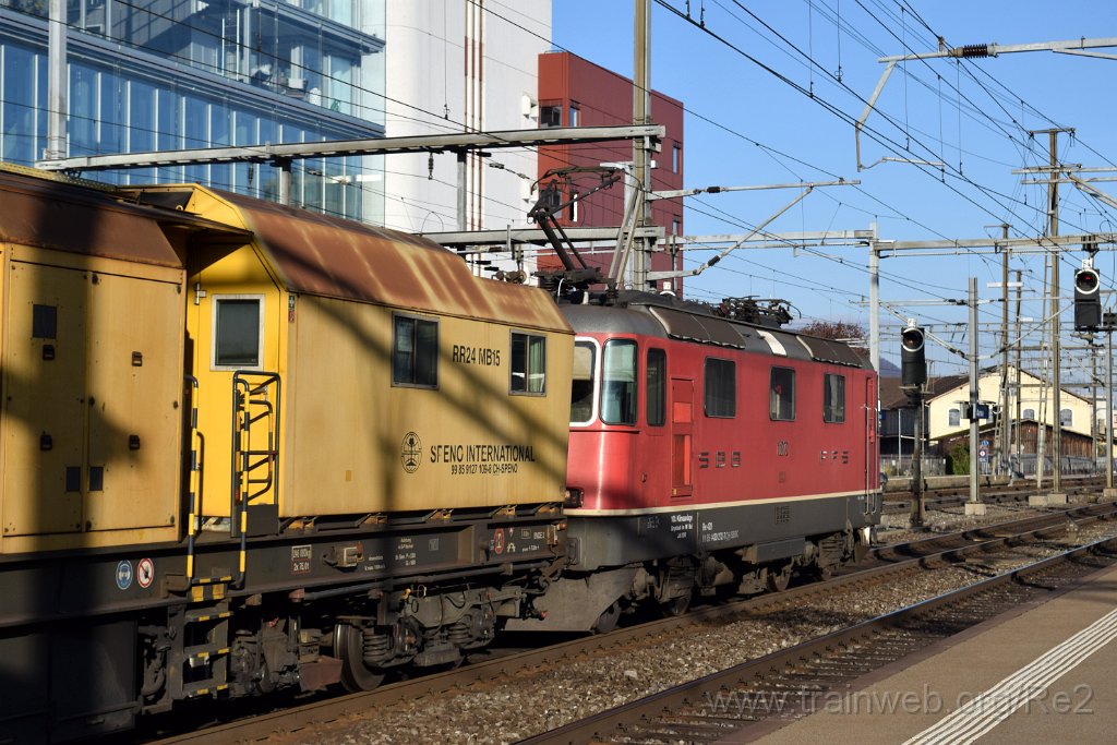 5218-0033-241118.jpg - SBBC Re 4/4'' 11272 (Re 420.272-7)  ''100. Klimaanlage eingebaut im IW Biel'' (Re 91 85 4 420 272-7 CH-SBBC) / Aarau 24.11.2018