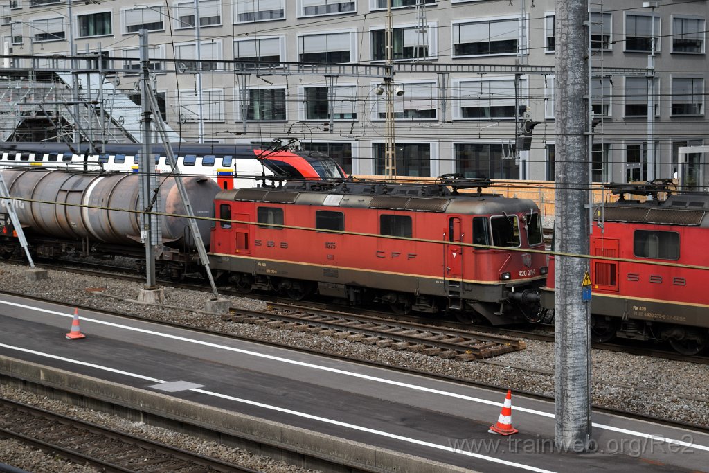 5378-0047-030419.jpg - SBBC Re 4/4'' 11275 (Re 420.275-0)  (Re 91 85 4 420 275-0 CH-SBBC) / Zürich-Altstetten (Europabrücke) 3.4.2019