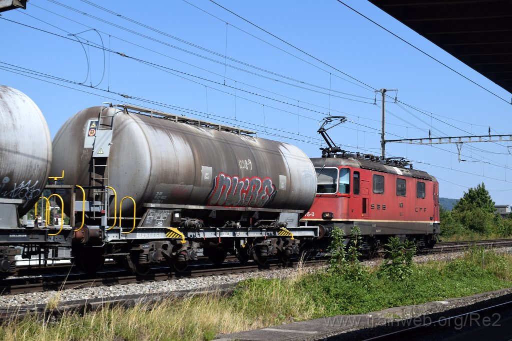 8112-0020-220722.jpg - SBBC Re 4/4'' 11275 (Re 420.275-0)  (Re 91 85 4 420 275-0 CH-SBBC) / Killwangen-Spreitenbach 22.7.2022