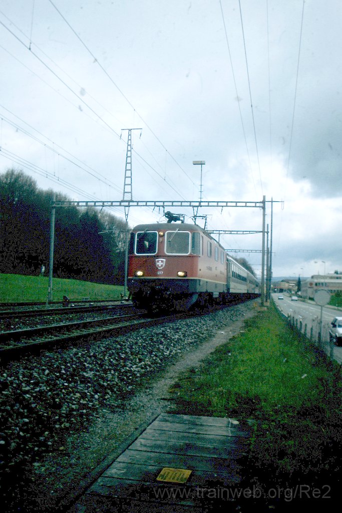 0711-0026.jpg - SBB-CFF Re 4/4'' 11277 / Oberglatt 9.4.1998