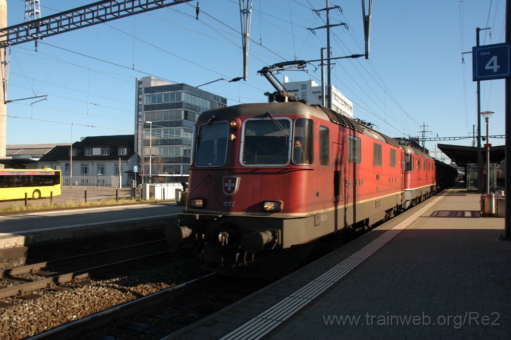 3463-0029-130115.jpg - SBB-CFF Re 4/4'' 11277 + SBB-CFF Re 6/6 11601 ''Wolhusen'' / Pratteln 13.1.2015