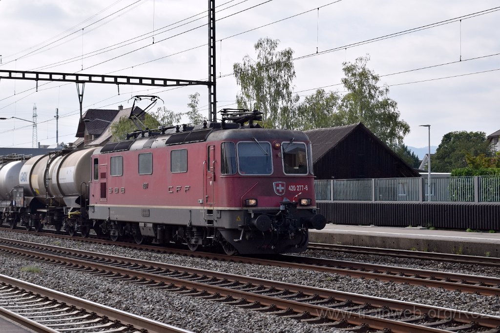 5705-0010-220819.jpg - SBBC Re 4/4'' 11277 (Re 420.277-6)  (Re 91 85 4 420 277-6 CH-SBBC) / Rupperswil 22.8.2019