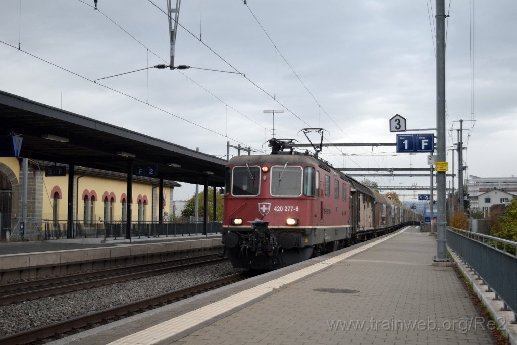 8863-0005-251023.jpg - SBBC Re 4/4'' 11277 (Re 420.277-6)  (Re 91 85 4 420 277-6 CH-SBBC) / Frauenfeld 25.10.2023