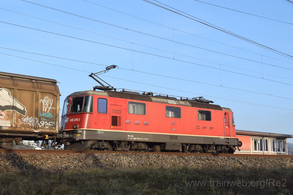 10130-0025-021225.jpg - SBBC Re 4/4'' 11279 (Re 420.279-2)  (Re 91 85 4 420 279-2 CH-SBBC) / Killwangen-Spreitenbach 2.12.2025