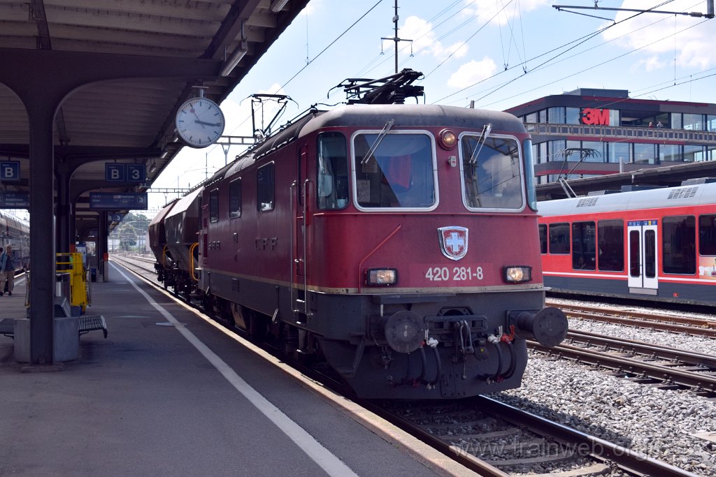 5028-0020-180618.jpg - SBBC Re 4/4'' 11281 (Re 420.281-8)  (Re 91 85 4 420 281-8 CH-SBBC) / Langenthal 18.6.2018