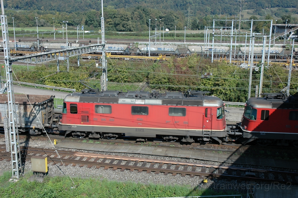 2206-0042-260911.jpg - Re 4/4" 11283 / Spreitenbach-Tivoli (RB Limmattal) 26.9.2011