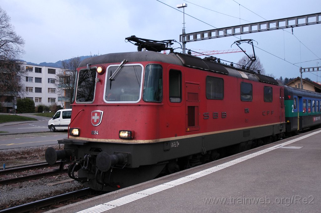 1846-0045-120410.jpg - SBB-CFF Re 4/4'' 11284 / Hinwil 12.4.2010