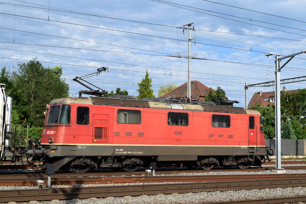 9217-0050-150724.jpg - SBBC Re 4/4'' 11289 (Re 420.289-1)  (Re 91 85 4 420 289-1 CH-SBBC) / Dietikon 15.7.2024