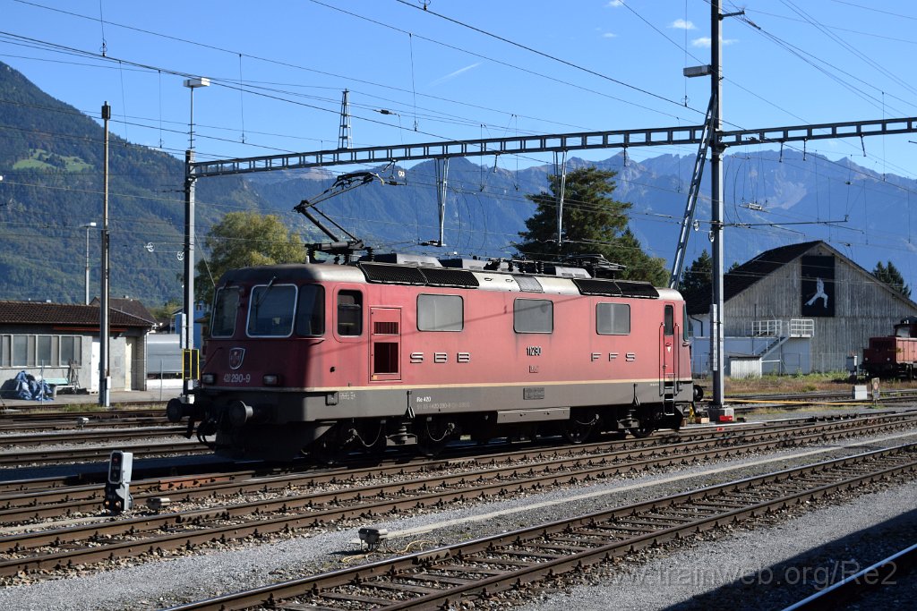 4692-0029-051017.jpg - SBBC Re 4/4'' 11290 (Re 420.290-9)  (Re 91 85 4 420 290-9 CH-SBBC) / Buchs SG 5.10.2017