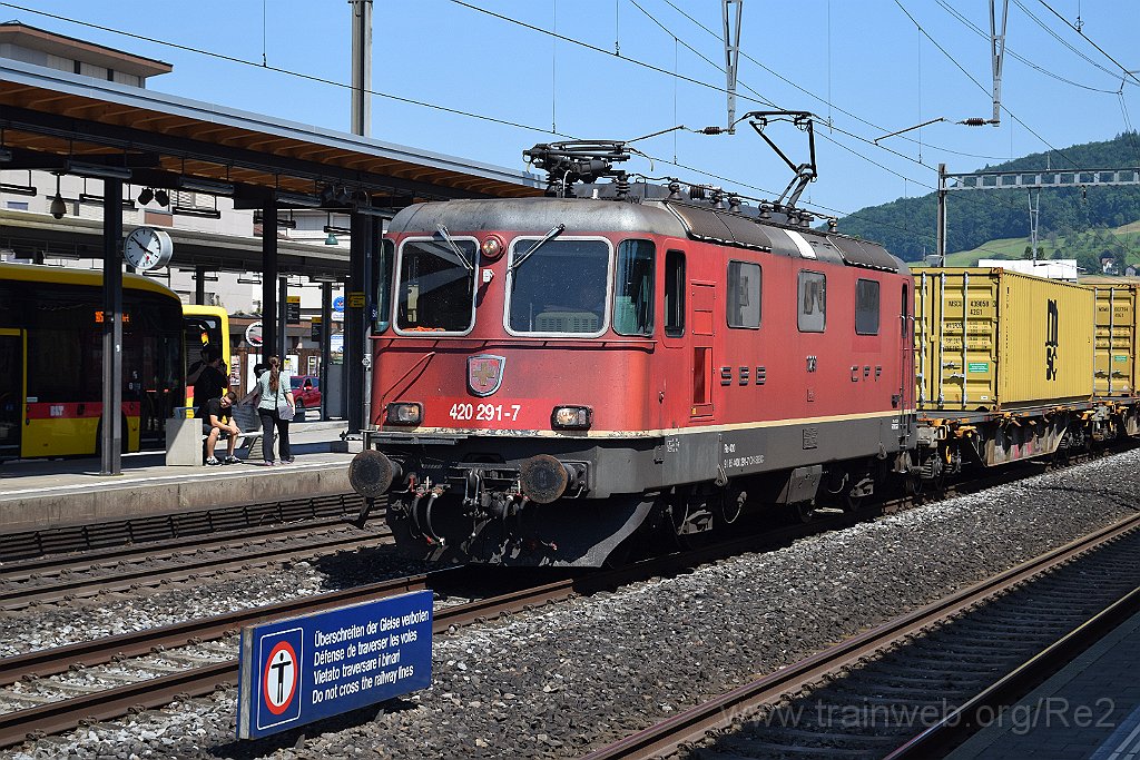 9837-0025-190625.jpg - SBBC Re 4/4'' 11291 (Re 420.291-7)  (Re 91 85 4 420 291-7 CH-SBBC) / Sissach 19.6.2025