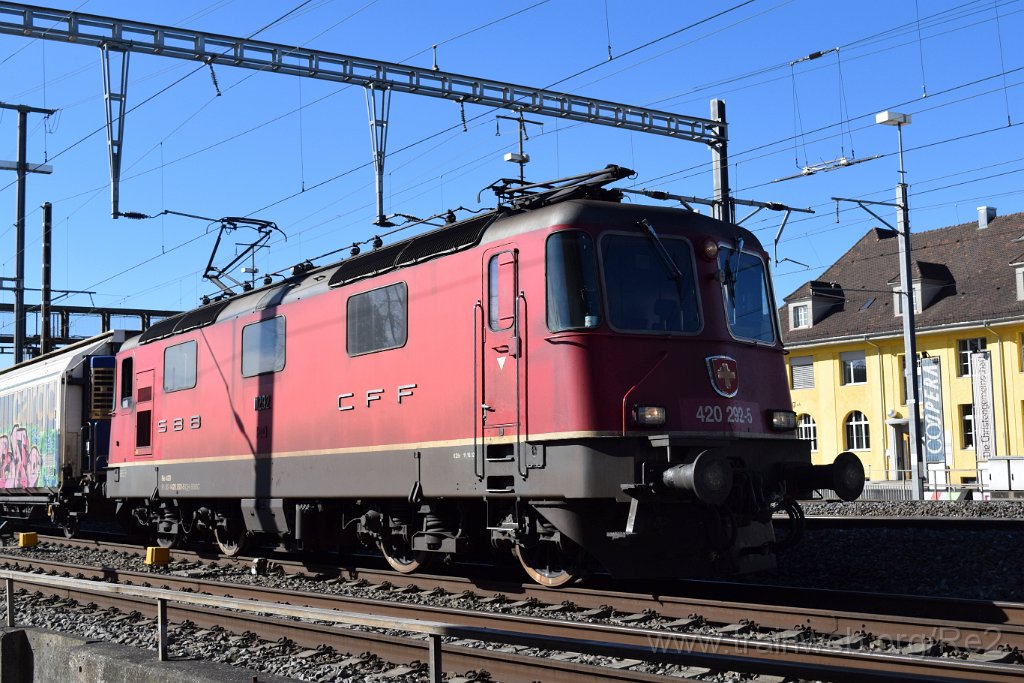 4907-0020-120418.jpg - SBBC Re 4/4'' 11292 (Re 420.292-5)  (Re 91 85 4 420 292-5 CH-SBBC) / Lenzburg 12.4.2018