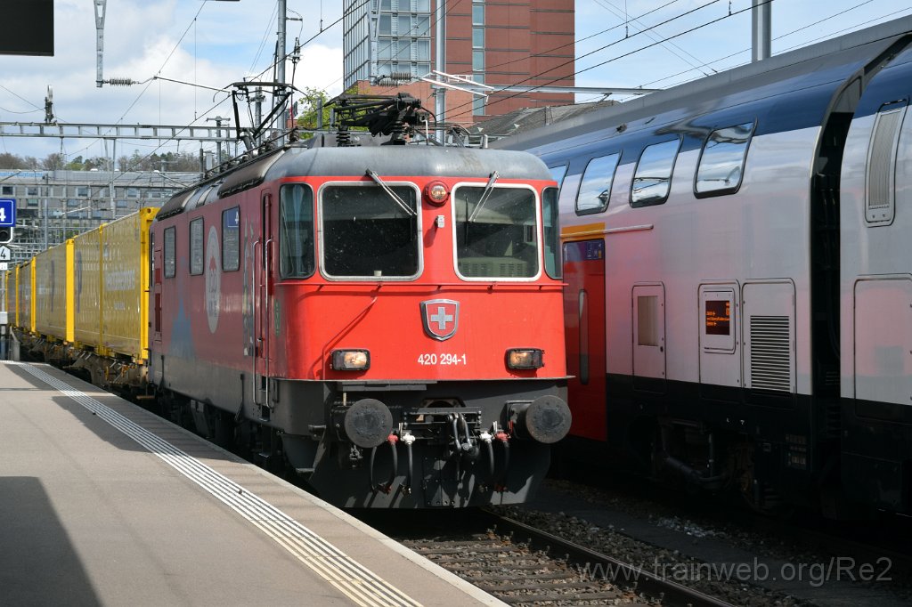 9653-0003-140425.jpg - SBBC Re 420.294-1 ''100 ans Cirque Knie'' (Re 91 85 4 420 294-1 CH-SBBC) / Winterthur 14.4.2025